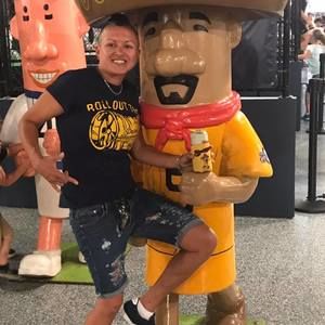 Meet your Posher, Stephanie